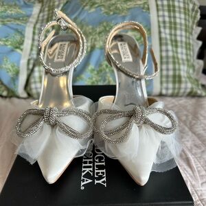 Badgley Mischka White and Silver Crystal Embellished Heels